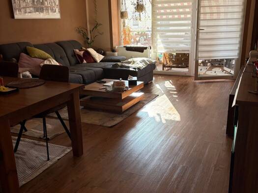 Wohnung zur Miete 700 € 3 Zimmer 80 m² Geschoss 3/5 frei ab 01.10.2026 Burghausen Burghausen 84489