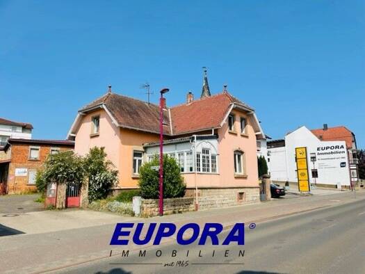 Mehrfamilienhaus zum Kauf provisionsfrei 225.000 € 6 Zimmer 175 m² 676 m² Grundstück Kirchheimbolanden Kirchheimbolanden 67292