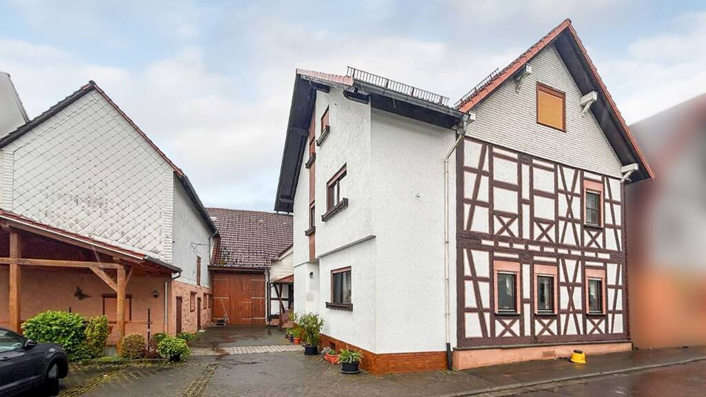Einfamilienhaus zum Kauf 199.000 € 12 Zimmer 216,7 m² 971 m² Grundstück Rudingshain Schotten 63679