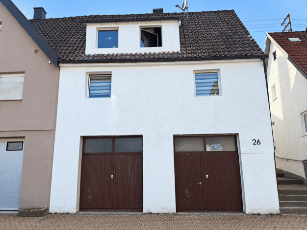 Doppelhaushälfte zum Kauf 190.000 € 6 Zimmer 89 m² 169 m² Grundstück Lützenhardt Waldachtal 72178