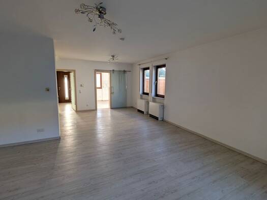 Doppelhaushälfte zur Miete 1.700 € 5,5 Zimmer 145 m² 245 m² Grundstück frei ab sofort Rauenberg Rauenberg 69231
