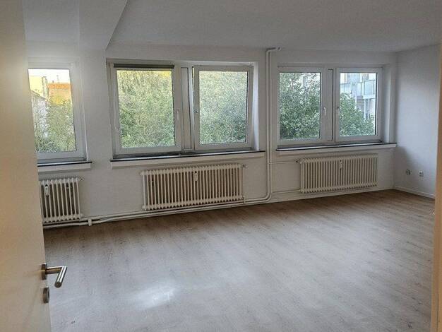 Wohnung zur Miete 600 € 3 Zimmer 90 m² 1. Geschoss Gökerstraße 84 Heppens Wilhelmshaven 26384
