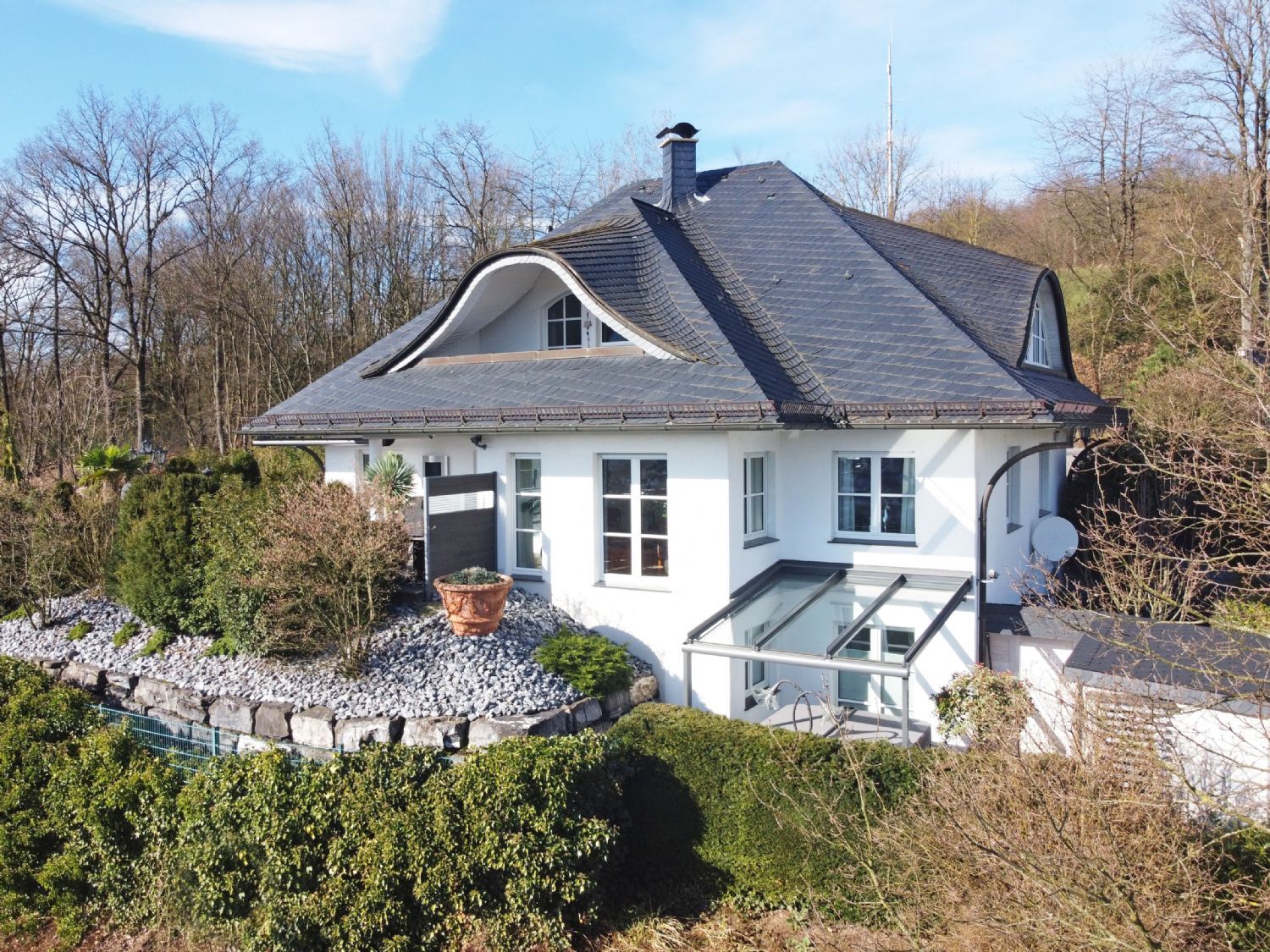 Einfamilienhaus zum Kauf 896.000 € 6 Zimmer 291 m²<br/>Wohnfläche 864 m²<br/>Grundstück Sundern Sundern 59846