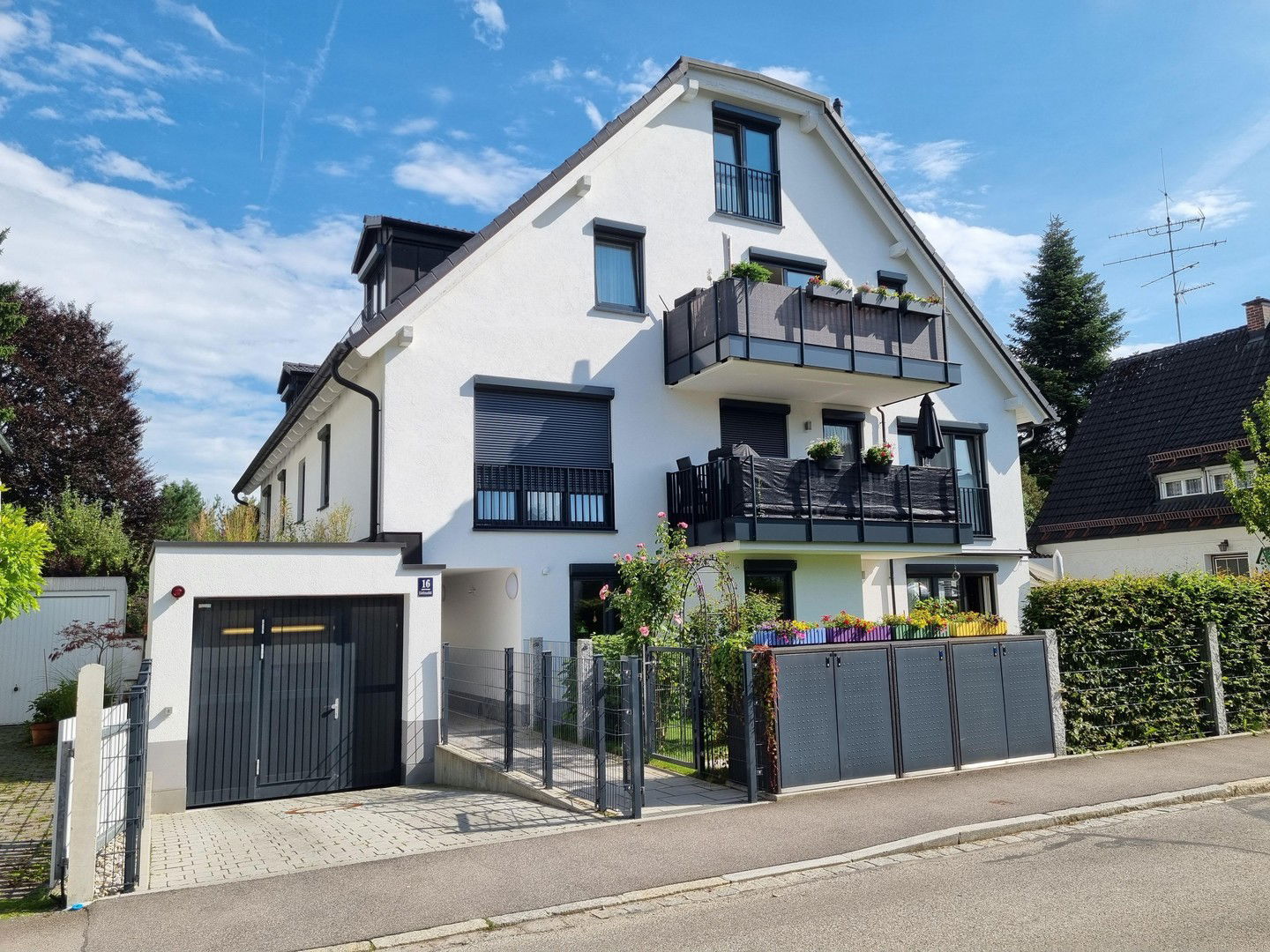 Maisonette zur Miete 2.150 € 3 Zimmer 100 m²<br/>Wohnfläche EG<br/>Geschoss 01.02.2025<br/>Verfügbarkeit Edeltraudstraße 16 Waldtrudering München 81827