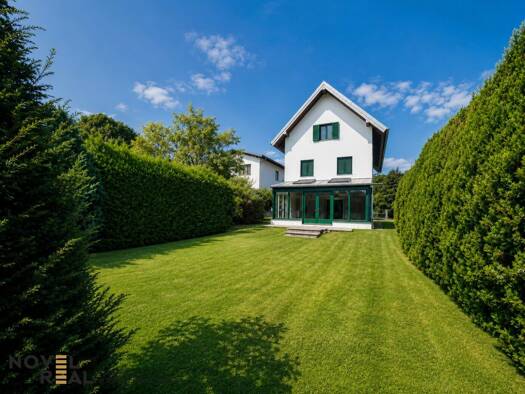 Haus zur Miete 5.113 € 7 Zimmer 278,8 m² 640 m² Grundstück Wien 1190