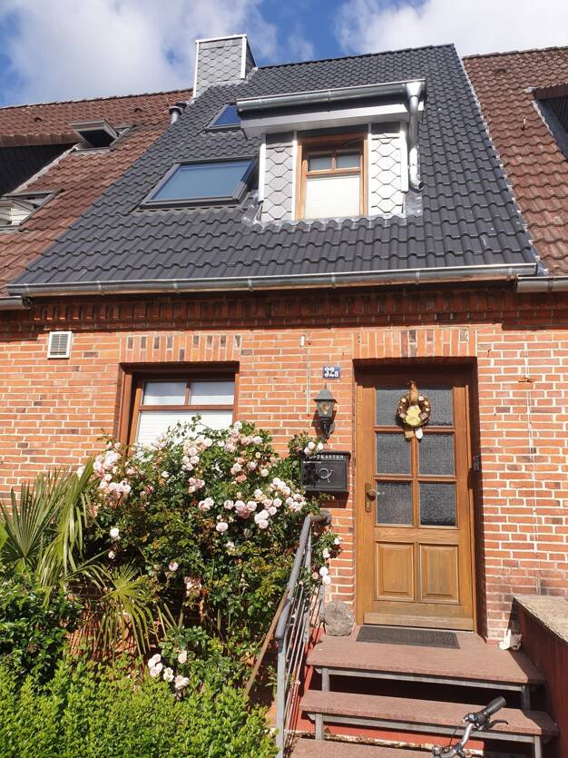 Reihenmittelhaus zum Kauf 199.000 € 4 Zimmer 91 m² 154 m² Grundstück Nortorf 24589