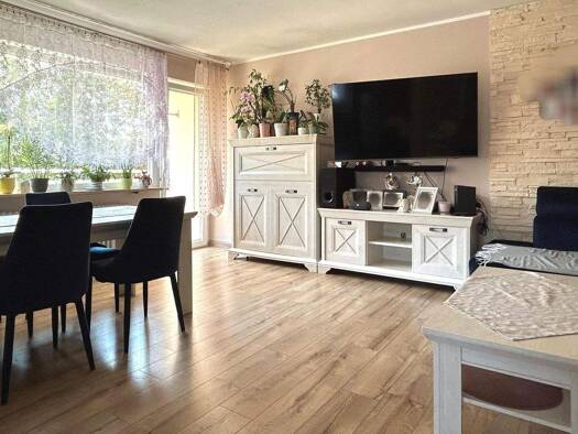 Wohnung zum Kauf 295.000 € 4 Zimmer 90 m² Deggendorf 94469