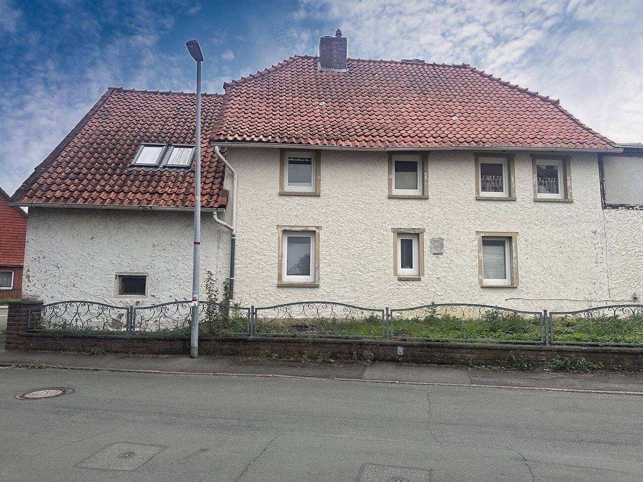 Immobilie in Schellerten - Schellerten-Dingelbe: Charmantes Einfamilienhaus mit großem Grundstück - Bild 2