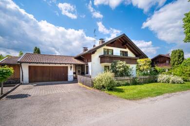 Mehrfamilienhaus zum Kauf 1.550.000 € 7 Zimmer 255 m² 602 m² Grundstück Seeshaupt Seeshaupt 82402