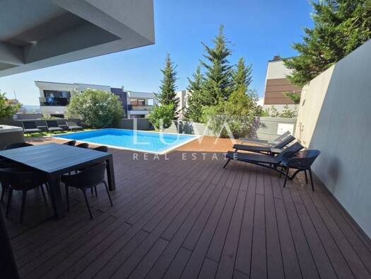 Haus zum Kauf 3.000.000 € 10 Zimmer 700 m² Novalja Novalja