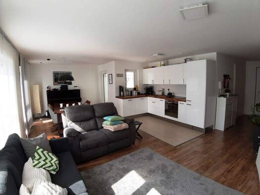 Wohnung zur Miete 1.200 € 2,5 Zimmer 67,3 m² 1. Geschoss Korb 71404