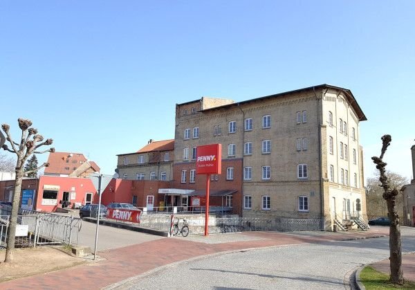 Wohn- und Geschäftshaus zum Kauf provisionsfrei als Kapitalanlage geeignet 2.100.000 € 2.245 m²<br/>Fläche 4.355 m²<br/>Grundstück Brüel Brüel 19412