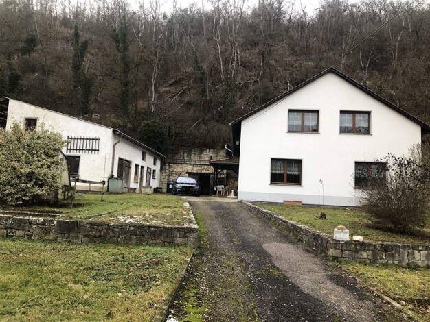 Einfamilienhaus zum Kauf 321.000 € 8 Zimmer 220 m² 2.164 m² Grundstück frei ab sofort Bad Kösen 06628