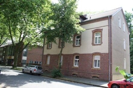 Wohnung zur Miete nur mit Wohnberechtigungsschein 327 € 3,5 Zimmer 58,9 m²<br/>Wohnfläche 1.<br/>Geschoss Sterkrader Straße 70 Obermarxloh Duisburg 47166