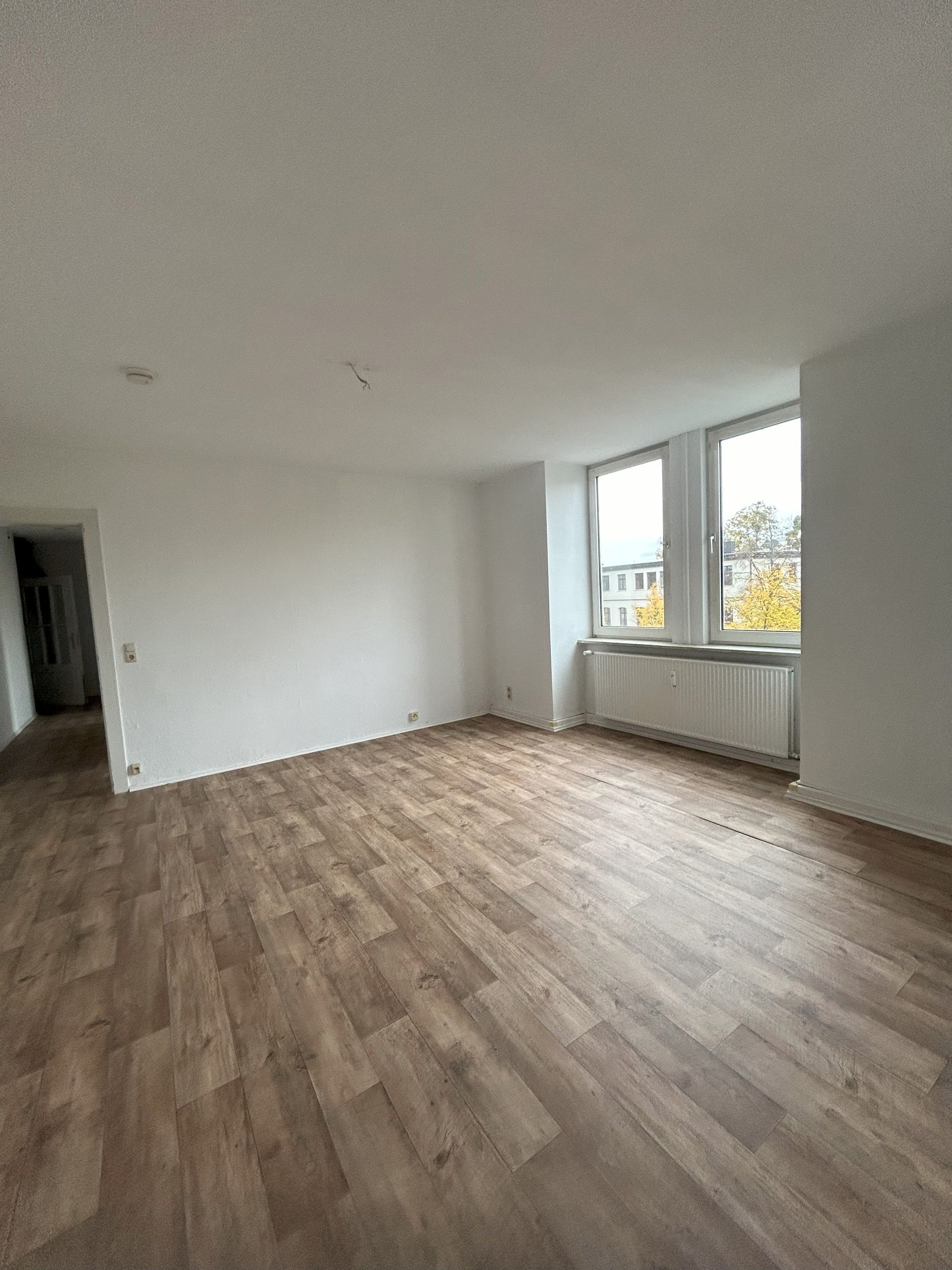 Wohnung zur Miete 699 € 2 Zimmer 69 m²<br/>Wohnfläche 3.<br/>Geschoss 15.11.2024<br/>Verfügbarkeit Wilhelmstraße 24 Oberstadt / Braunschweiger Straße Helmstedt 38350