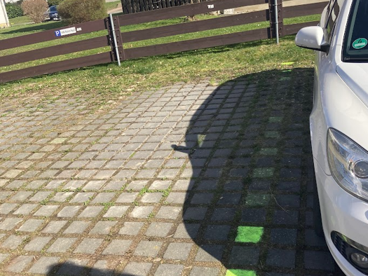 Außenstellplatz zur Miete provisionsfrei 15 € 13 m² Am Dorfanger 17 Niederlungwitz Glauchau 08371