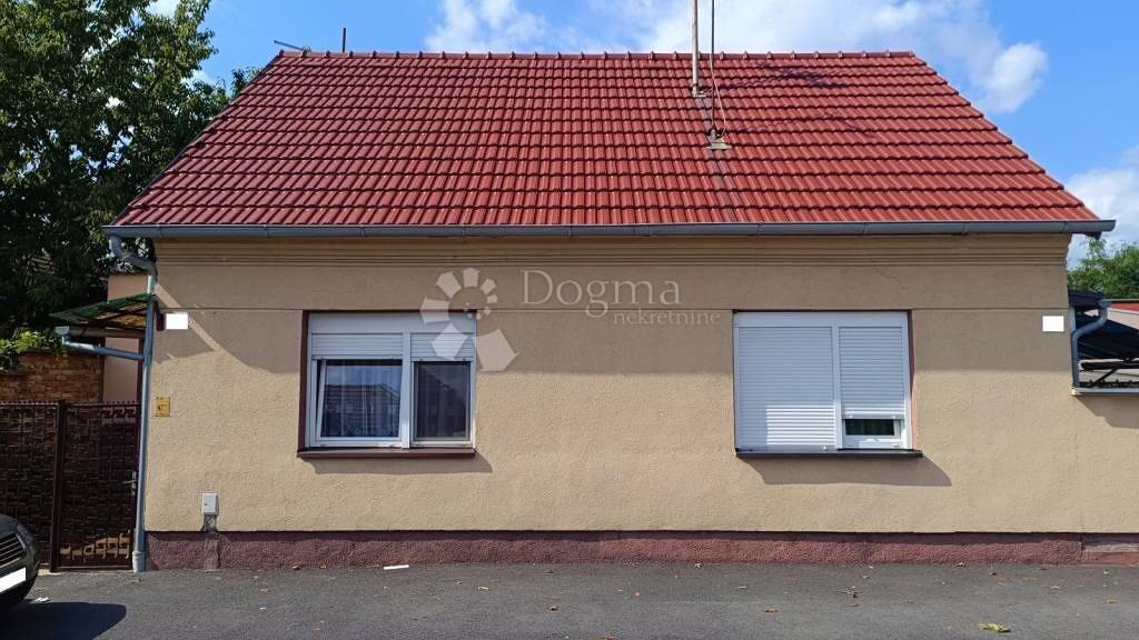 Haus zum Kauf 124.500 € 2 Zimmer 90 m² Donji grad, Jug II, Tenja