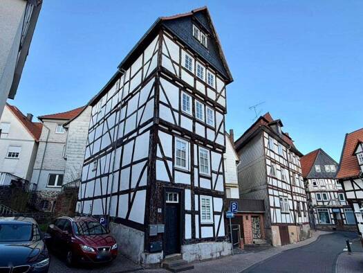 Mehrfamilienhaus zum Kauf 125.000 € 8 Zimmer 224 m² 76 m² Grundstück Homberg Homberg (Efze) 34576