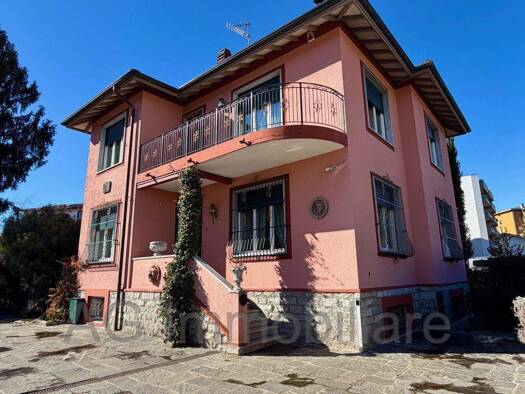 Villa zum Kauf 700.000 € 3 Zimmer 180 m² frei ab sofort Via al Filatoio 26 Verbania Pallanza 28922