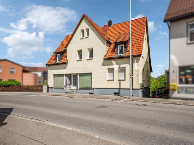Mehrfamilienhaus zum Kauf 430.000 € 8 Zimmer 190,5 m² 229 m² Grundstück Trossingen Trossingen 78647