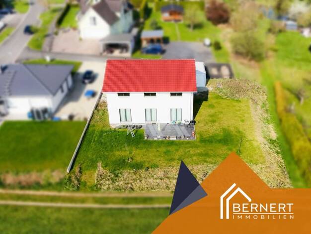 Einfamilienhaus zum Kauf 490.000 € 6 Zimmer 147,4 m² 886 m² Grundstück Weidhausen Weidhausen b.Coburg 96279