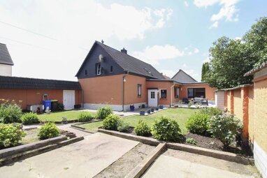 Einfamilienhaus zum Kauf 155.000 € 6 Zimmer 135,1 m² 395,1 m² Grundstück Atzendorf Staßfurt 39443