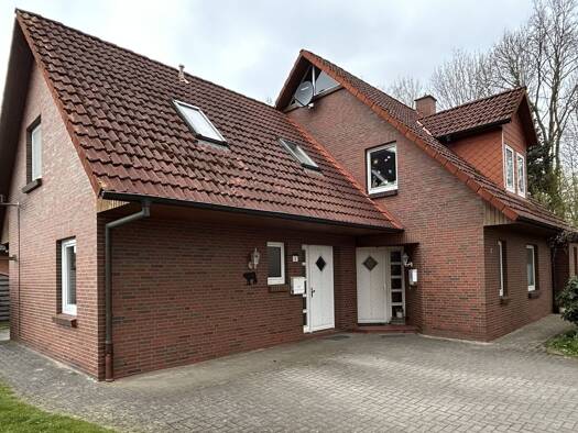 Mehrfamilienhaus zum Kauf provisionsfrei 349.000 € 4 Zimmer 160 m² 782 m² Grundstück Großenkneten 26197