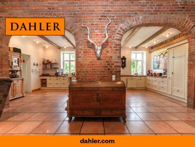 Haus zum Kauf 2.150.000 € 11 Zimmer 500 m² 9.000 m² Grundstück Nienwohld 23863