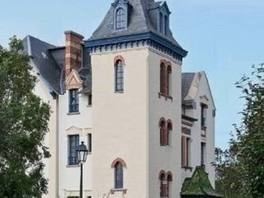 Villa zum Kauf 3.600.000 € 9 Zimmer 415 m² 3.900 m² Grundstück Innenstadt Baden-Baden 76530