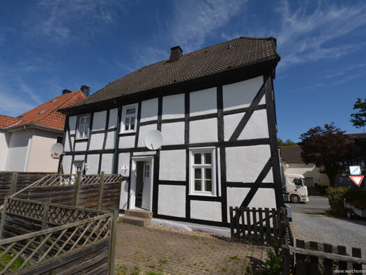 Mehrfamilienhaus zum Kauf 279.000 € 8 Zimmer 200 m² 386 m² Grundstück Warstein 59581