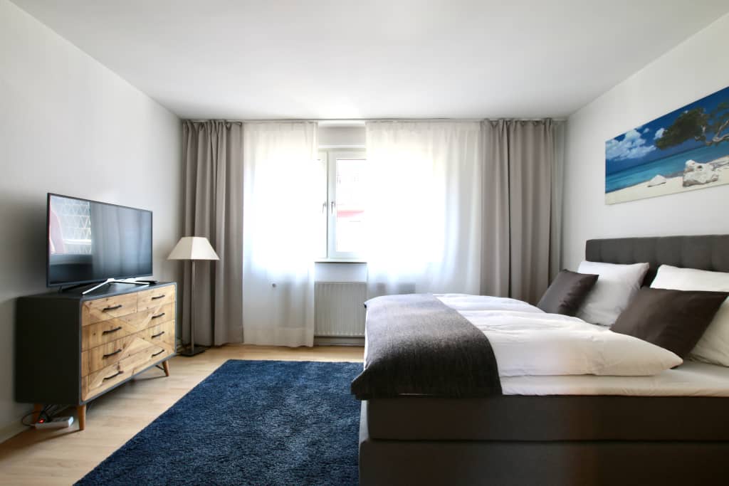 Wohnung zur Miete Wohnen auf Zeit 2.289 € 1 Zimmer 33 m²<br/>Wohnfläche ab sofort<br/>Verfügbarkeit Leostraße Ehrenfeld Köln 50823