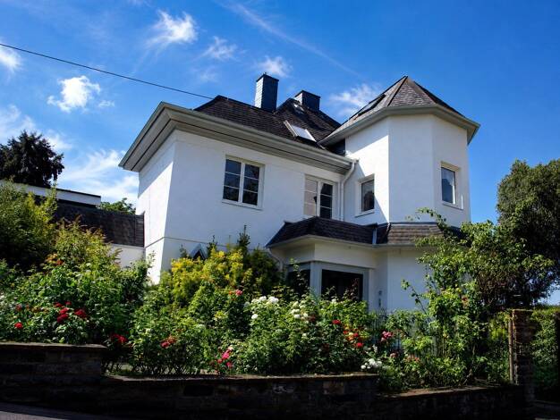 Villa zum Kauf provisionsfrei 1.100.000 € 12 Zimmer 315 m² 1.700 m² Grundstück Ehrenbreitstein Koblenz 56077