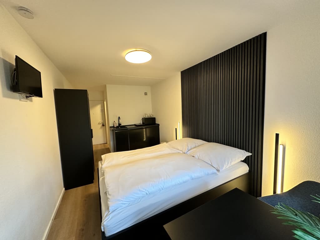 Wohnung zur Miete Wohnen auf Zeit 1.319 € 1 Zimmer 18 m²<br/>Wohnfläche ab sofort<br/>Verfügbarkeit Holzgasse Altstadt - Süd Köln 50676