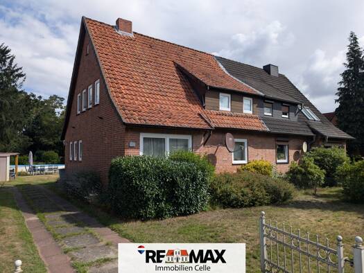 Doppelhaushälfte zum Kauf 89.000 € 6 Zimmer 99 m² 1.271 m² Grundstück Hambühren II Hambühren 29313