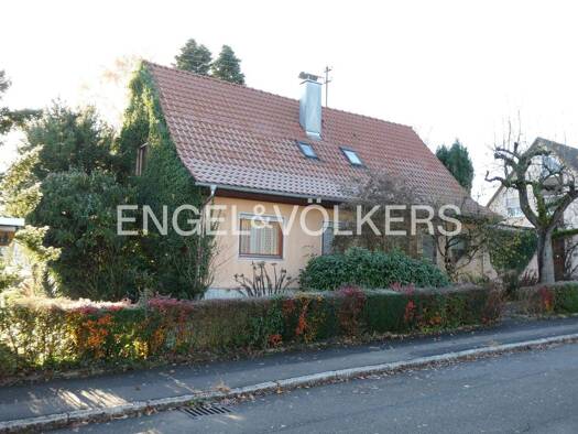 Einfamilienhaus zum Kauf 460.000 € 6 Zimmer 158 m² 740 m² Grundstück Nehren 72147