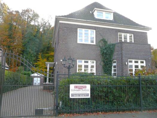 Stadthaus zum Kauf 625.000 € 5 Zimmer 200 m² 800 m² Grundstück Barmstedt 25355