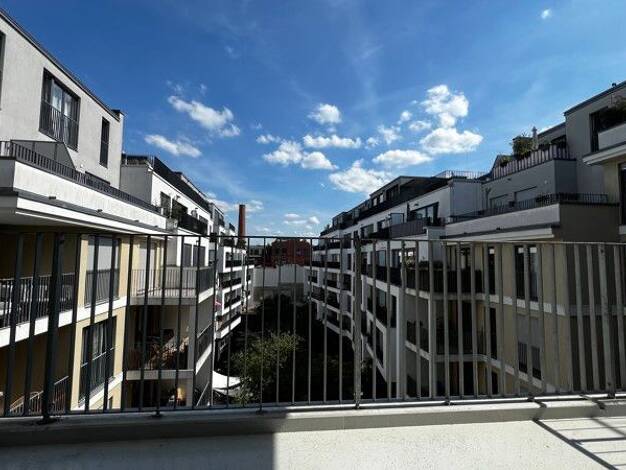 Wohnung zur Miete 1.672 € 2 Zimmer 75,1 m² 4. Geschoss frei ab sofort Schwartzkopffstraße 7G Mitte Berlin 10115