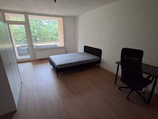 WG-Zimmer zur Miete 620 € 22 m² Posener Straße Lierenfeld Stadtbezirk 8 40231