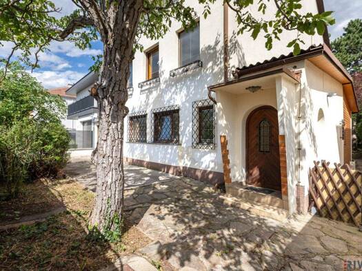 Haus zur Miete 2.000 € 10 Zimmer 404,1 m² 540 m² Grundstück Wien 1230