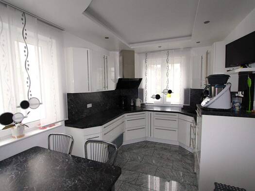 Wohnung zum Kauf 419.000 € 4 Zimmer 98 m² 3 Geschosse frei ab 01.01.2026 Zimmern Zimmern ob Rottweil 78658