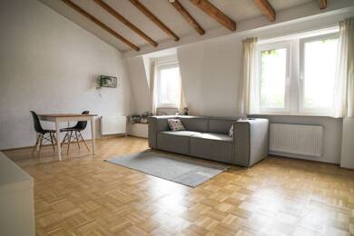 Wohnung zur Miete 1.400 € 2 Zimmer 70 m² Geschoss 4/4 frei ab 15.08.2025 Nordend - Ost Frankfurt am Main 60389