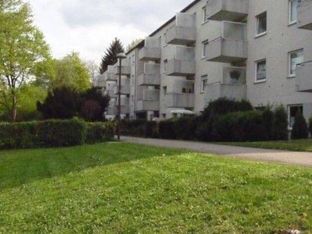 Wohnung zur Miete 437 € 1,5 Zimmer 38,5 m² 2. Geschoss frei ab 08.10.2026 Geschwister-Scholl-Straße 72 St Bernhardt Esslingen am Neckar 73732