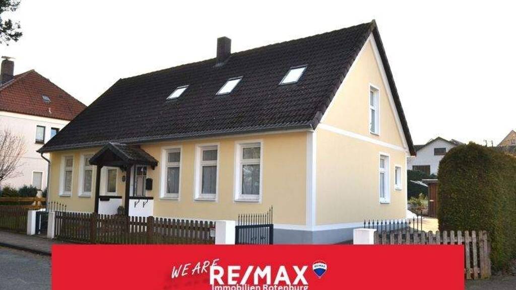 Einfamilienhaus zum Kauf 329.000 € 6 Zimmer 250 m² 928 m² Grundstück Fallingbostel 29683