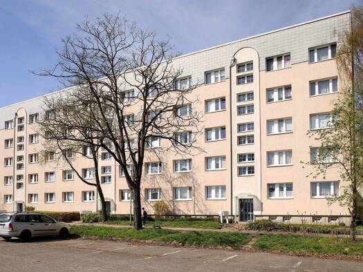 Wohnung zur Miete 312 € 2 Zimmer 50,4 m² 3. Geschoss frei ab 01.10.2026 Tibujewstraße 37 Oststadt Neubrandenburg 17036