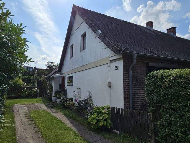 Mehrfamilienhaus zum Kauf 649.000 € 8 Zimmer 180 m² 1.464 m² Grundstück Bargteheide 22941