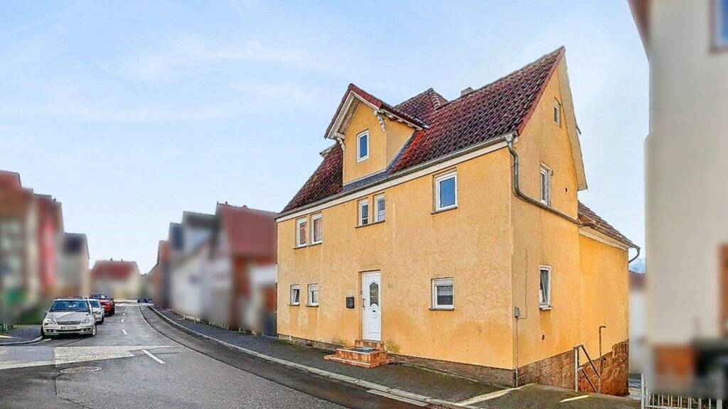 Einfamilienhaus zum Kauf 229.000 € 6 Zimmer 182,2 m² 150 m² Grundstück Leidenhofen Ebsdorfergrund 35085