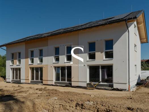 Reihenmittelhaus zum Kauf - Erstbezug provisionsfrei 625.000 € 5 Zimmer 140,1 m² 123 m² Grundstück Straßwalchen 5204