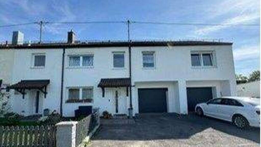 Reihenendhaus zum Kauf 699.000 € 7 Zimmer 165 m² 611 m² Grundstück Großkarolinenfeld 83109