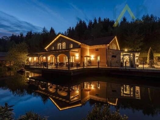 Mehrfamilienhaus zum Kauf 1.350.000 € 9 Zimmer 790 m² 8.016 m² Grundstück Kramersdorf Hauzenberg 94051