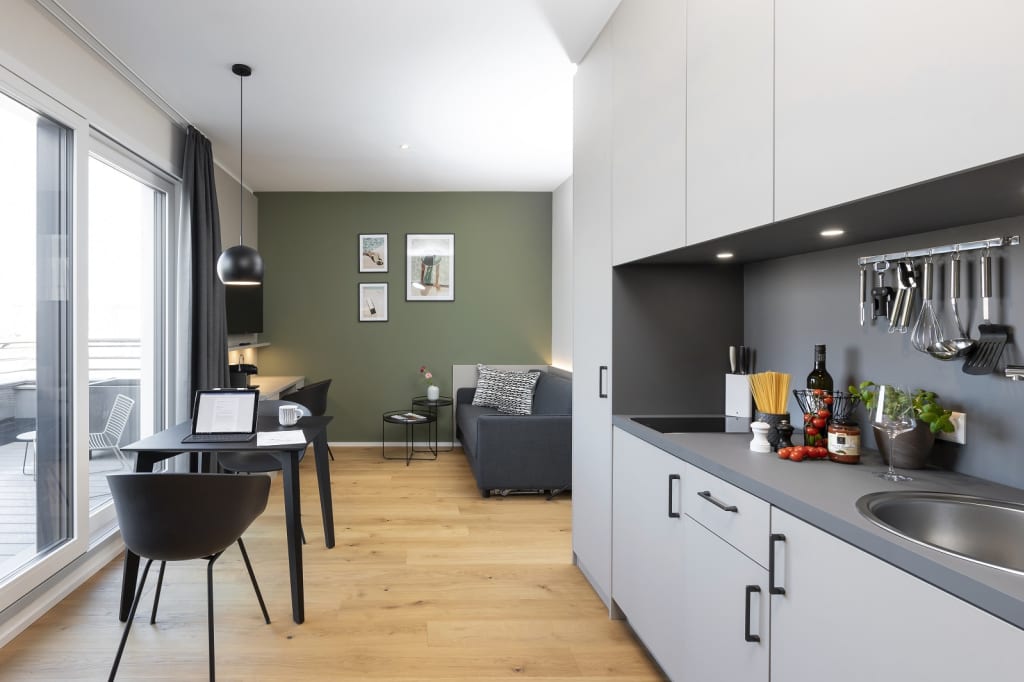 Wohnung zur Miete Wohnen auf Zeit 3.606 € 2 Zimmer 35 m²<br/>Wohnfläche 31.12.2024<br/>Verfügbarkeit Luitpoldstraße Markgrafenstadt Erlangen 91054